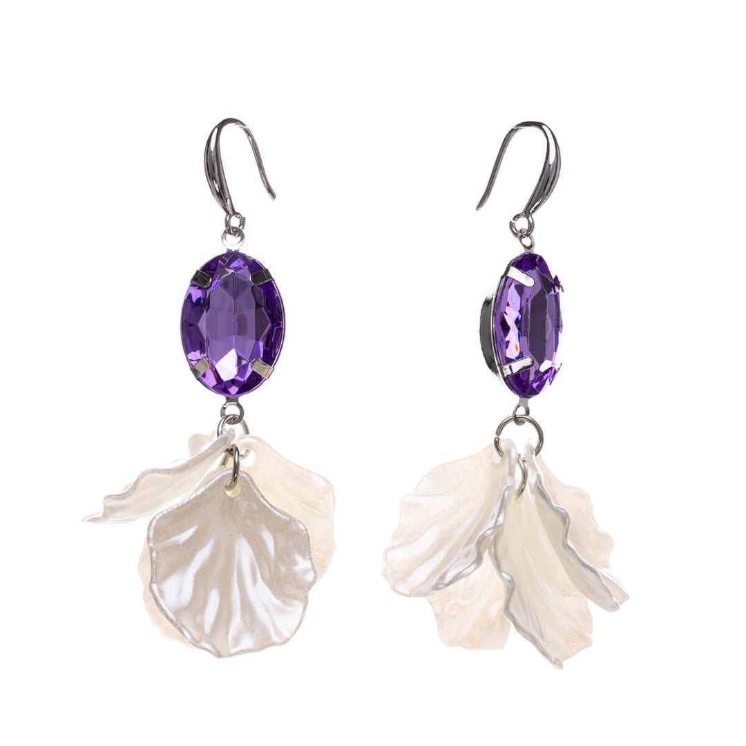 Hanging bead leaf earrings with oval stone