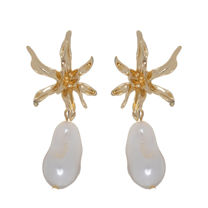 Blomörhängen med pärlhänge