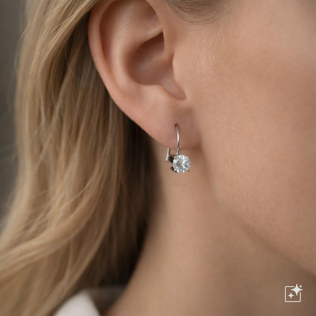 Örhängen i zirkoniumoxid med krokar, 6 mm (Titan G23)