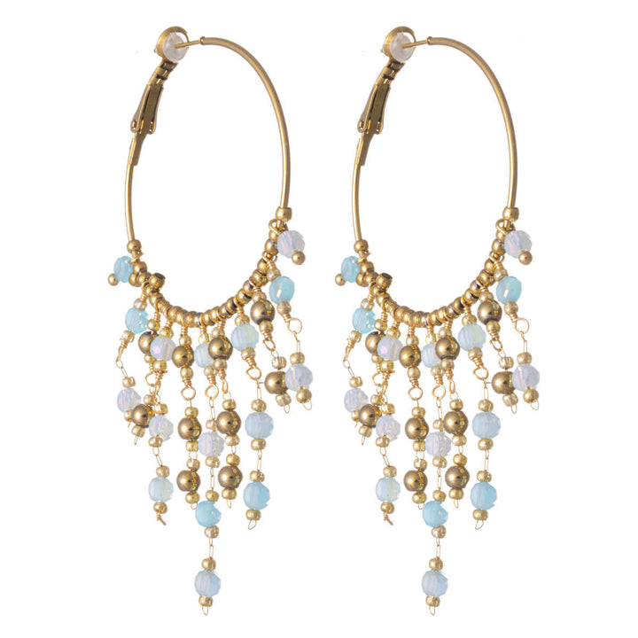 Earrings with hanging pearl decorations
