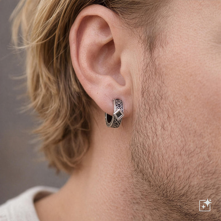 Patterned ear rings with black stone – surgical steel (316L)