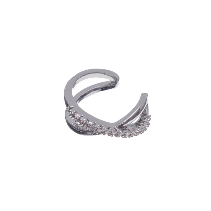 Öronmanschett med korsande rustika detaljer i zirkonia