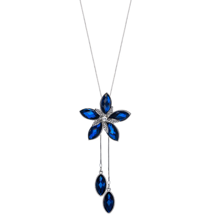 Long festive necklace glittering flower