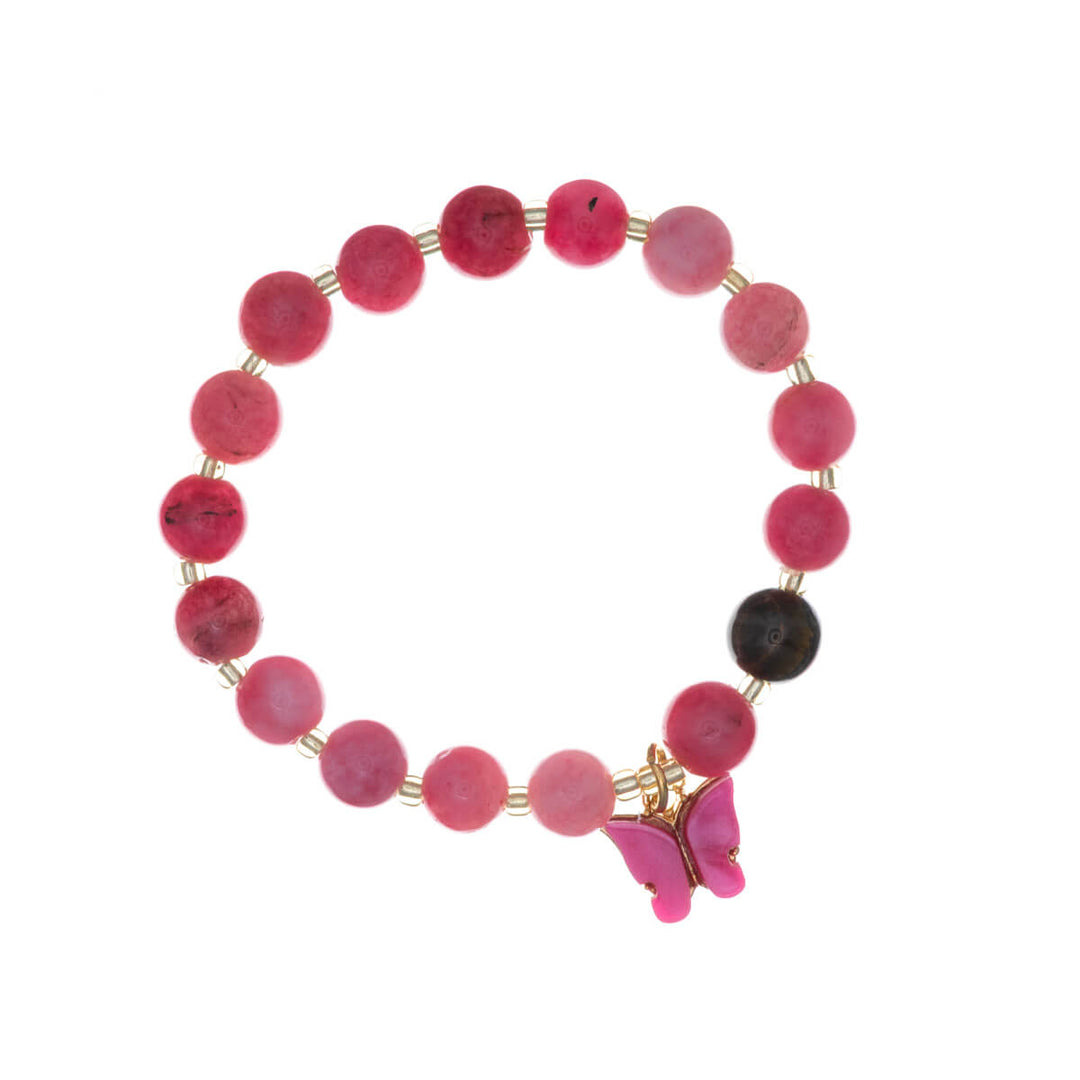 Armband med stenpärlor och fjärilshänge