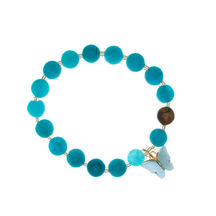 Armband med stenpärlor och fjärilshänge