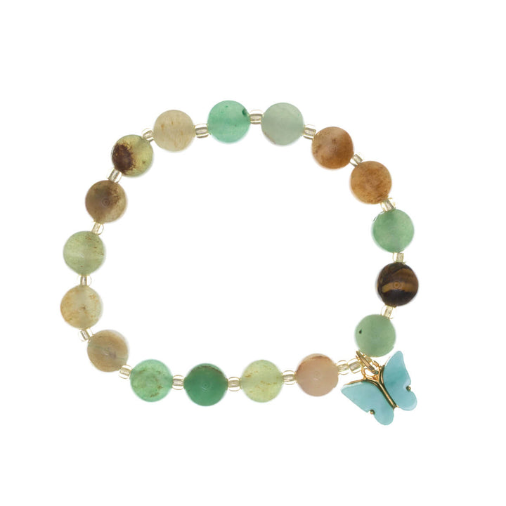 Armband med stenpärlor och fjärilshänge