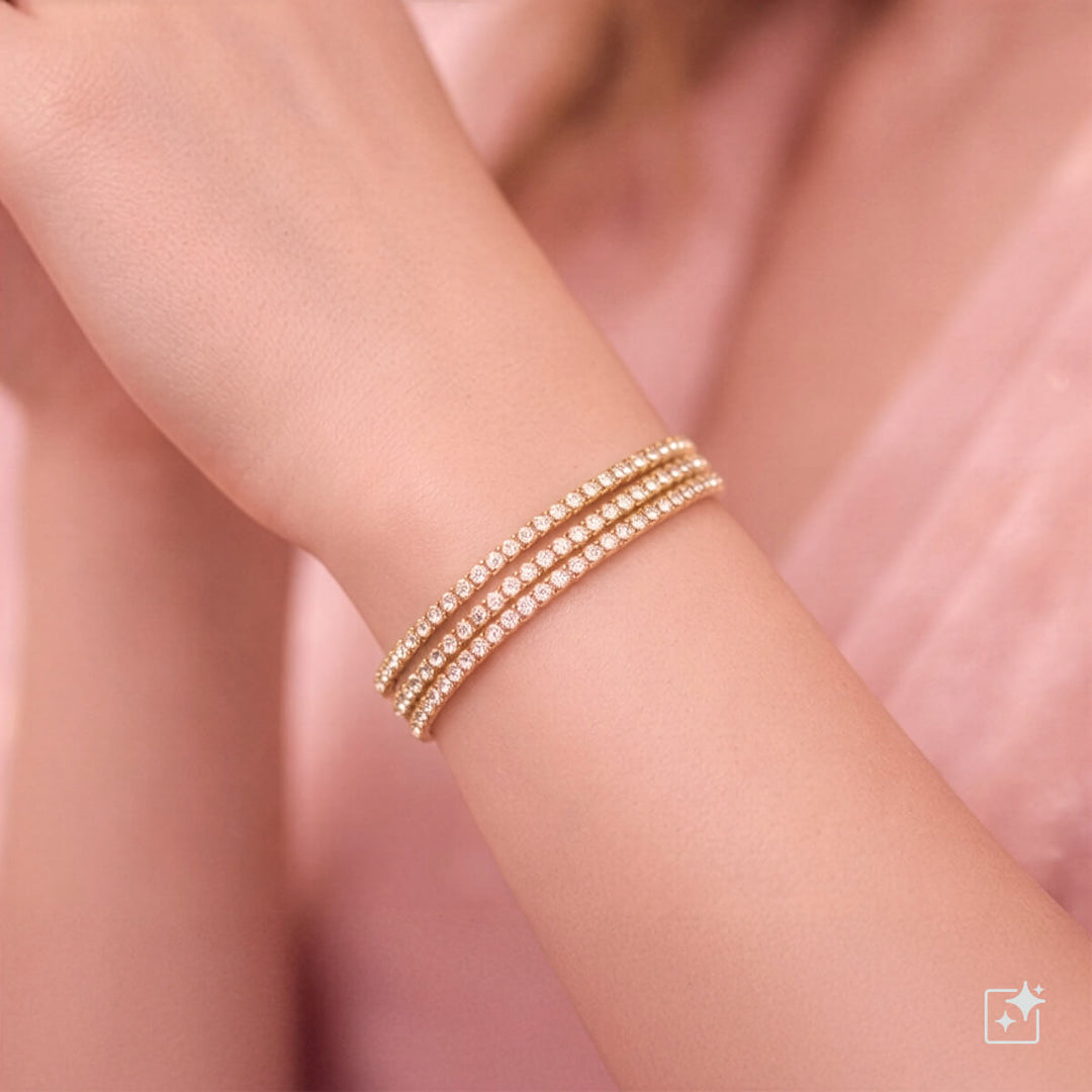 Tre-radigt tennisarmband med runda zirkoner