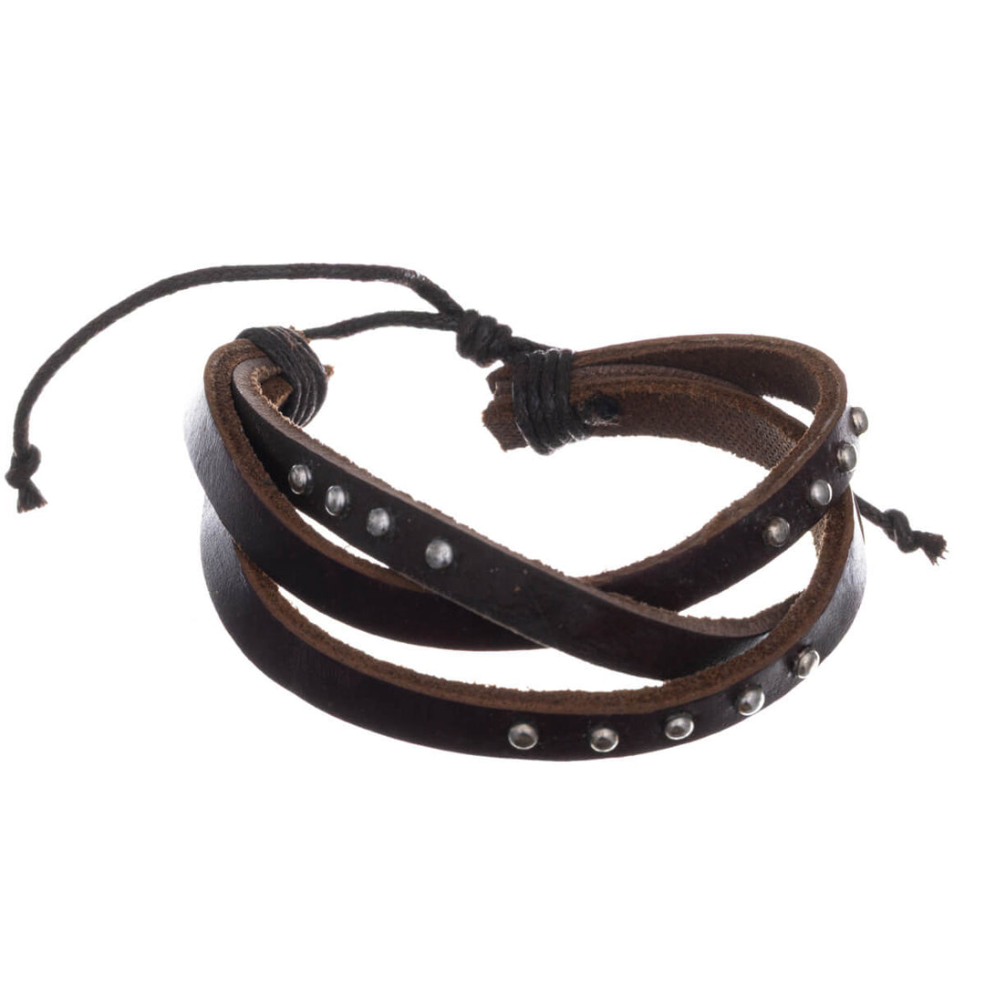 Justerbart armband i konstläder med nitar