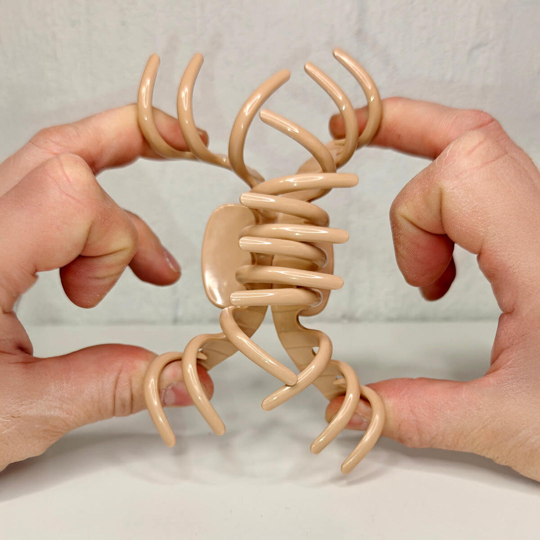 Rund hårklämma, flexibel plast hajtand, 10,5 cm