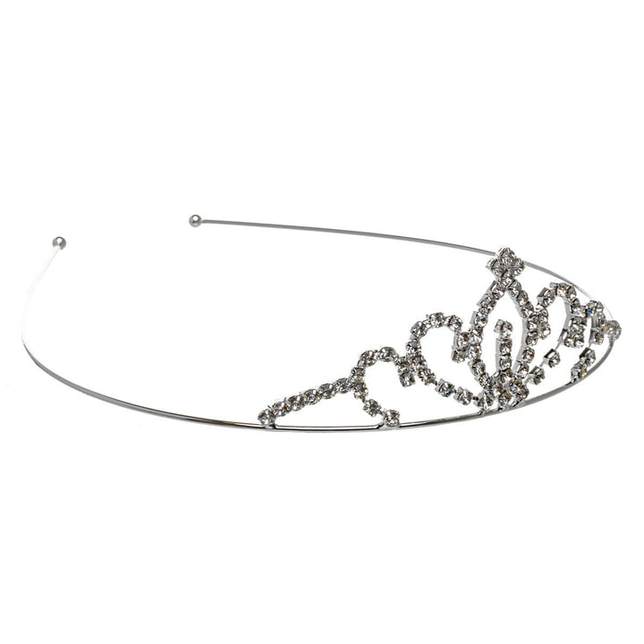En elegant, glittrande tiara som hårband