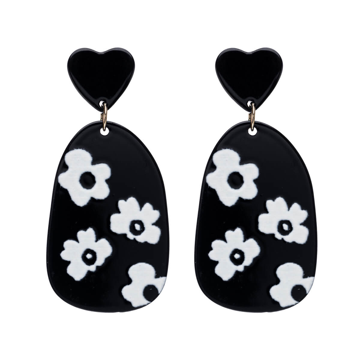 Plastic flower -patterned earrings