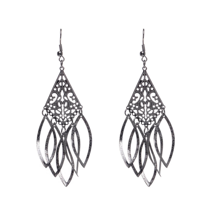 Hanging thin earrings