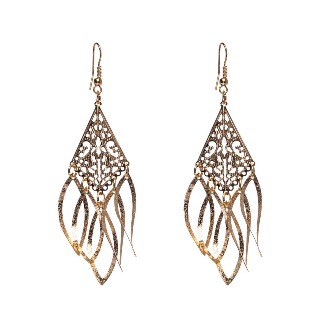 Hanging thin earrings