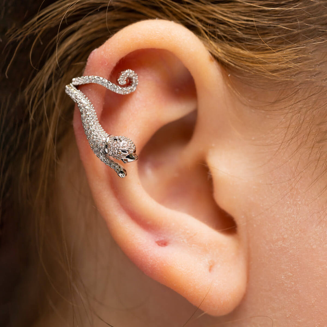 Leopardi zirconia rustic ear cuff 1pc