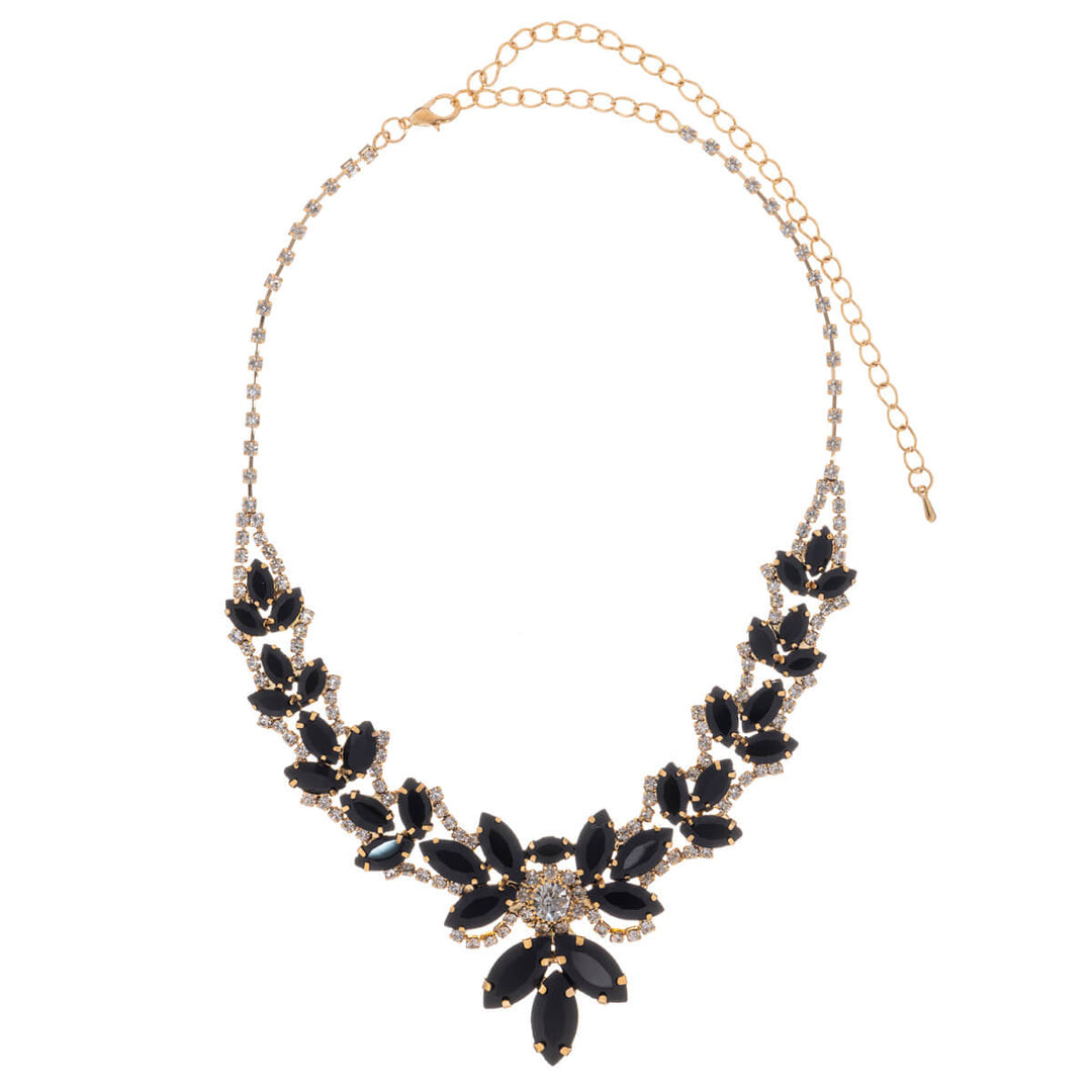 Ett glasartat festhalsband