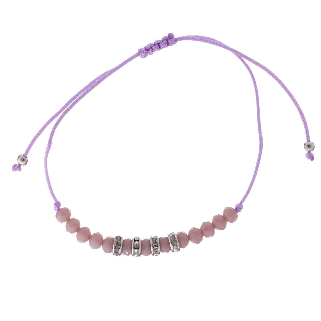 Ett tunt armband med glaspärlor