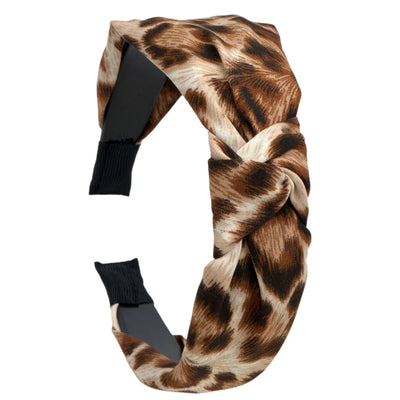 Animal patterned knot collar