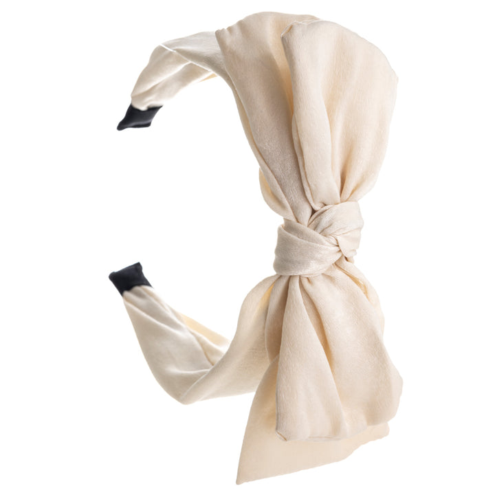 A wide banter of a hairstyle