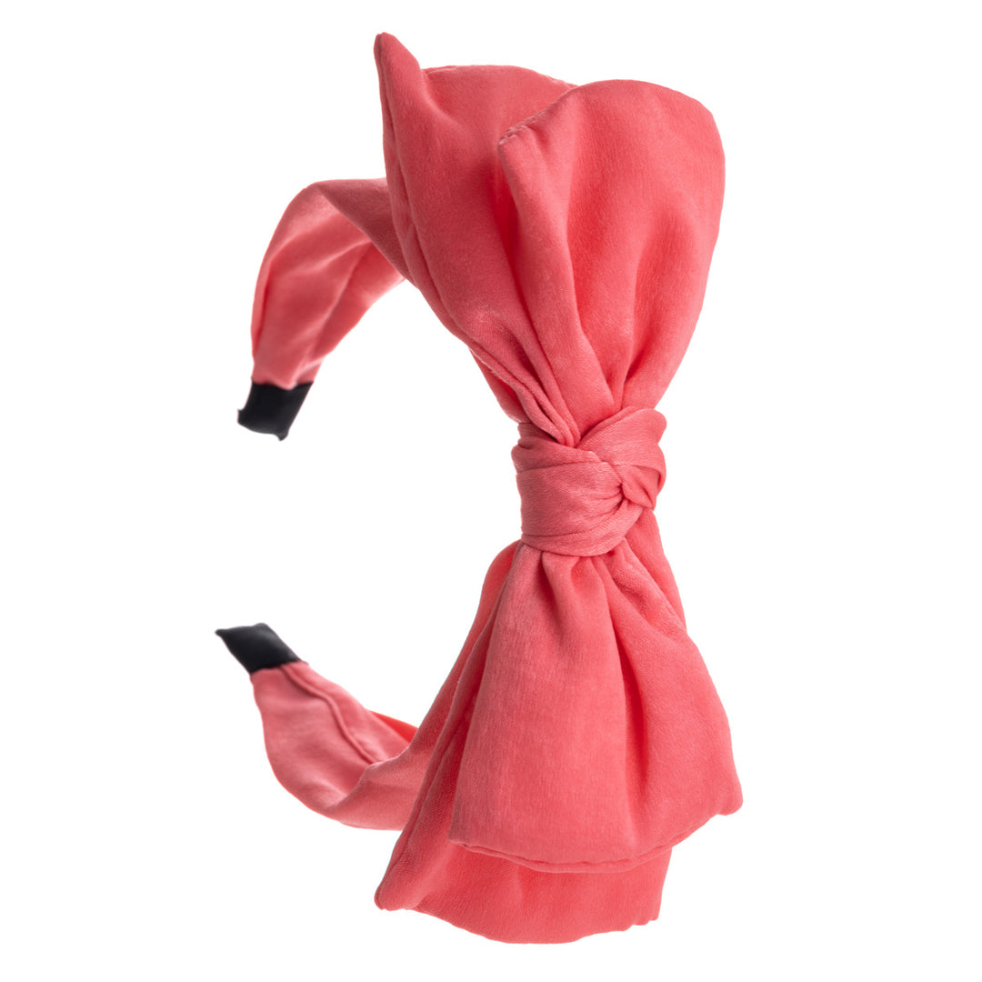 A wide banter of a hairstyle