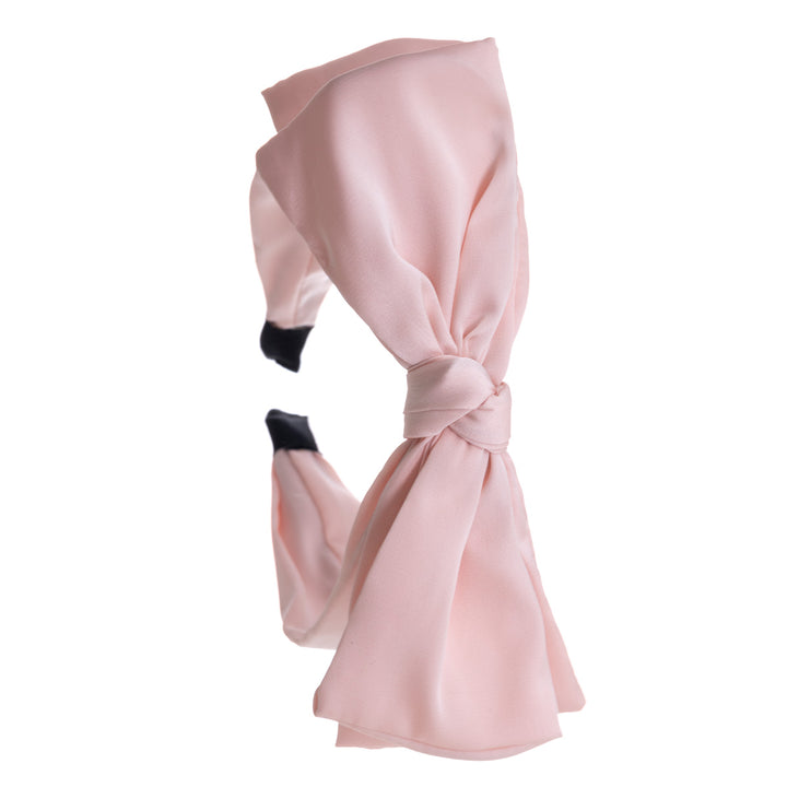 En bred skämma av en frisyr