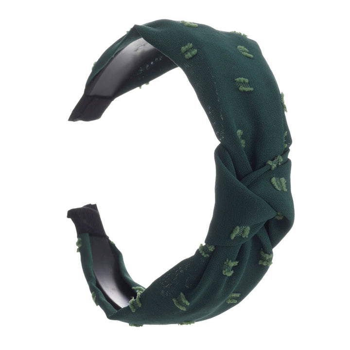 Knots with a hairstyle with a nipple