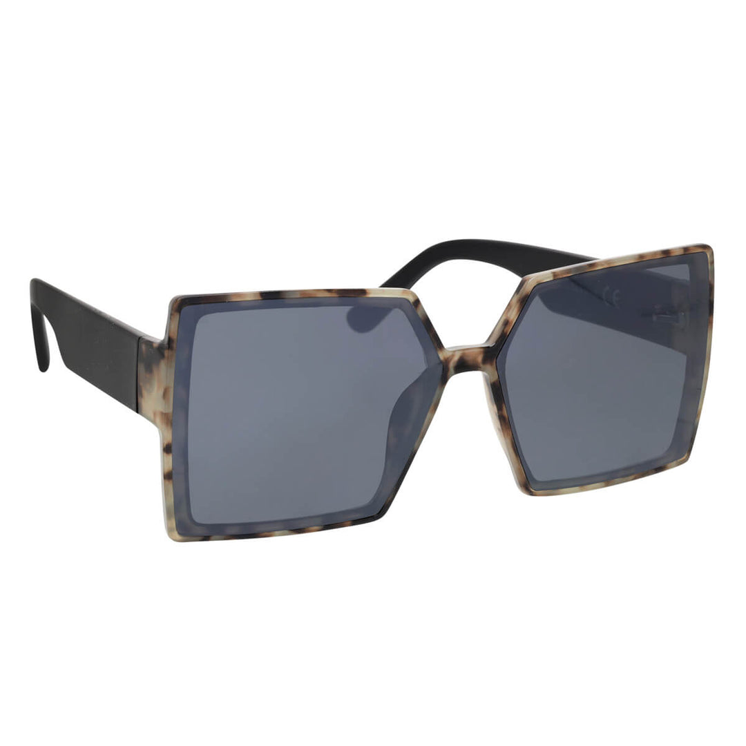 Big square sunglasses