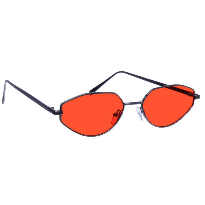 Angular oval sunglasses with metal frame