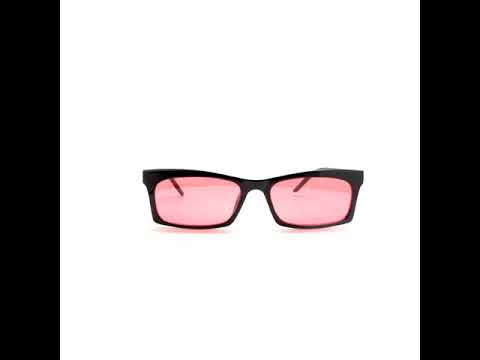 Low angular square sunglasses